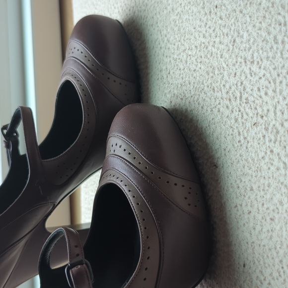 Bottega Veneta Mary Jane pumps 4” heels 37.5 - Picture 7 of 11